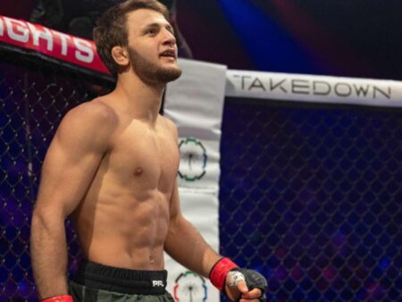 Ibragim Ibragimov Delivers a Stunning Finish with Grappling and a Spinning Wheel Kick for an Unforgettable Victory!