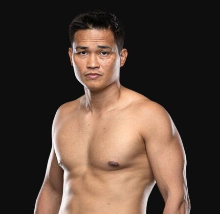 Petchanong Dominates Hiroki Akimoto to Seize the ONE Kickboxing Bantamweight Title