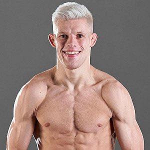 Jakub Wikłacz Shocks Patchy Mix with Thrilling Split Decision Win at UFC 320
